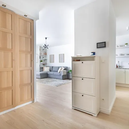 Dickensa Apartment, Ochota