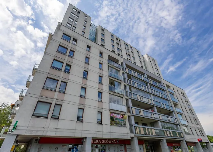 Quiet Near Center & Airport - Balcony, Fast Wi-fi *