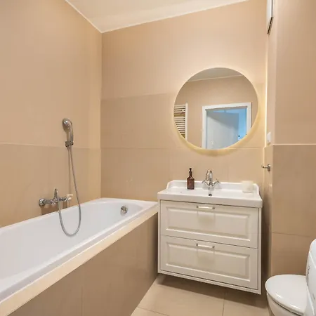 דירה Quiet Near Center & Airport - Balcony, Fast Wi-fi